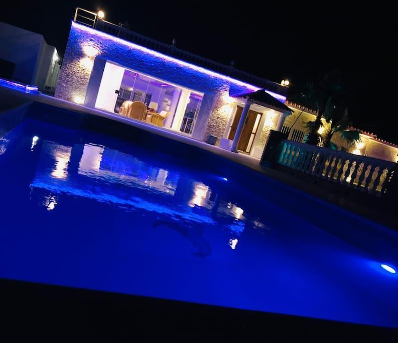 Sunny Mijas With Large Pool Free Parking Feriehus *